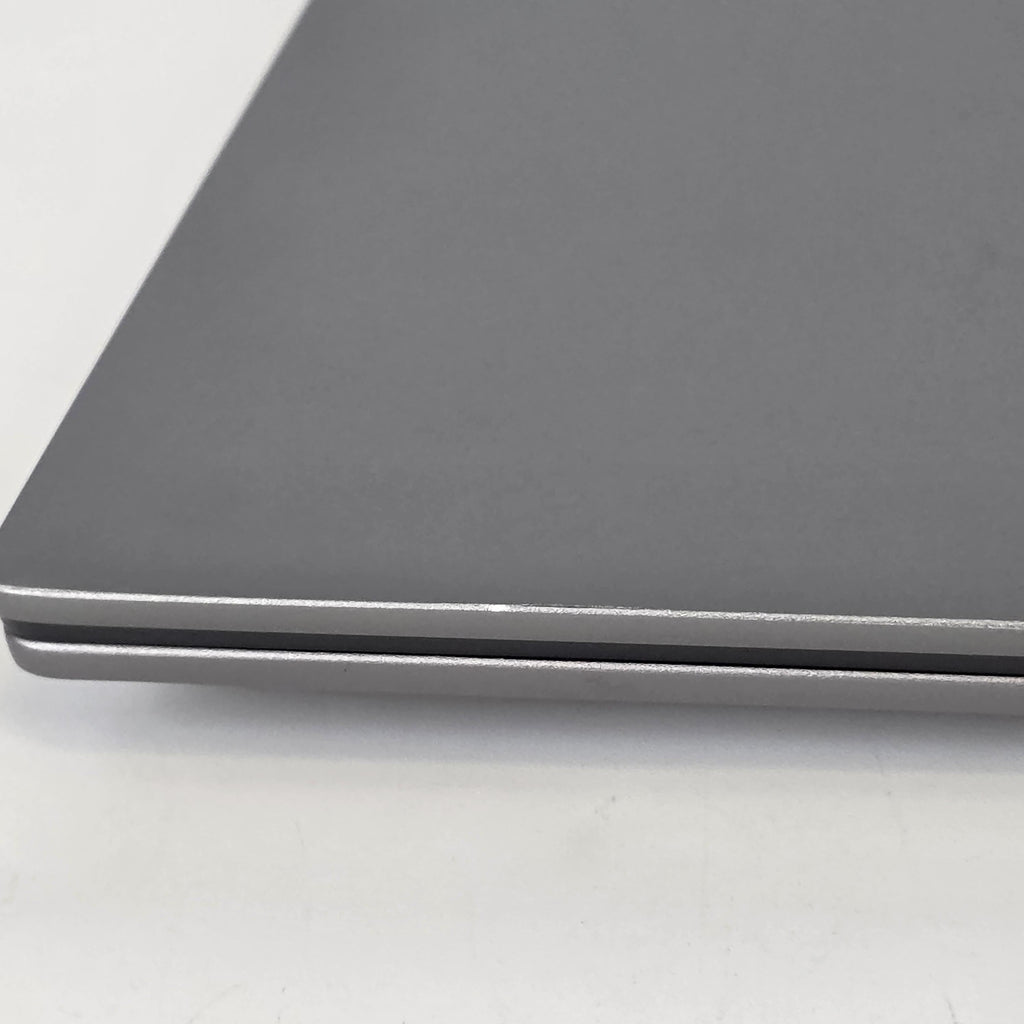Dell Latitude 7450 14 Gray 3.8 GHz Intel Core Ultra 7 32GB RAM 256GB Solid State Drive