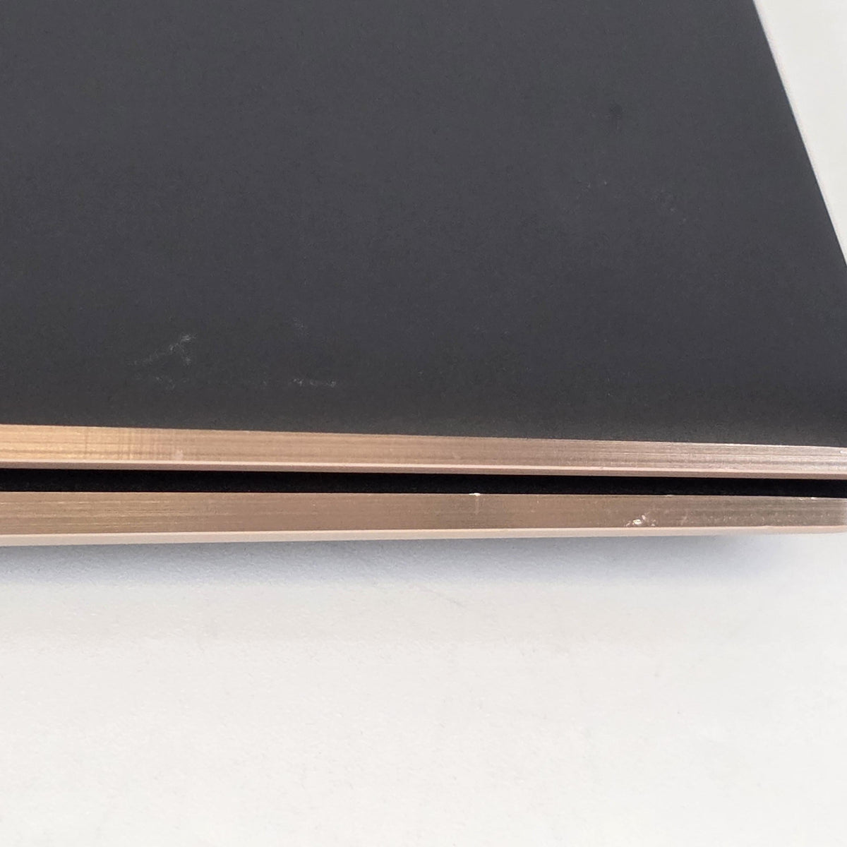 HP Spectre 15 x360 Black 2.6 GHz Intel Core i7 10th Gen. 16GB RAM 1TB Solid State Drive NVIDIA GeForce GTX 1650 Ti 4 GB