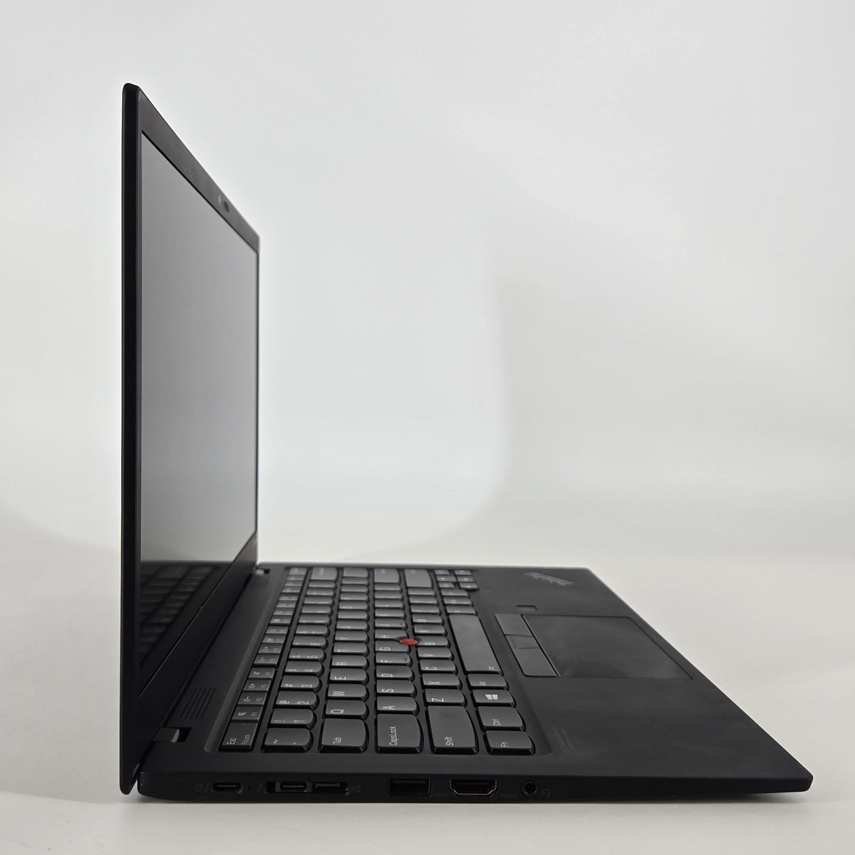 Lenovo ThinkPad X1 Carbon Gen 7 14 Black 1.8 GHz Intel Core i7 8th Gen. 16GB RAM 256GB Solid State Drive