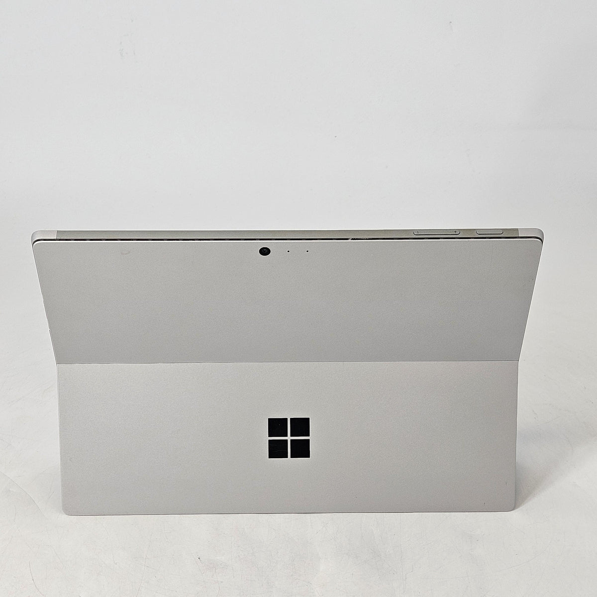 Microsoft Surface Pro 5 12.3 Silver WiFi 2.5 GHz Intel Core i7 7th Gen. 8GB RAM 256GB Solid State Drive