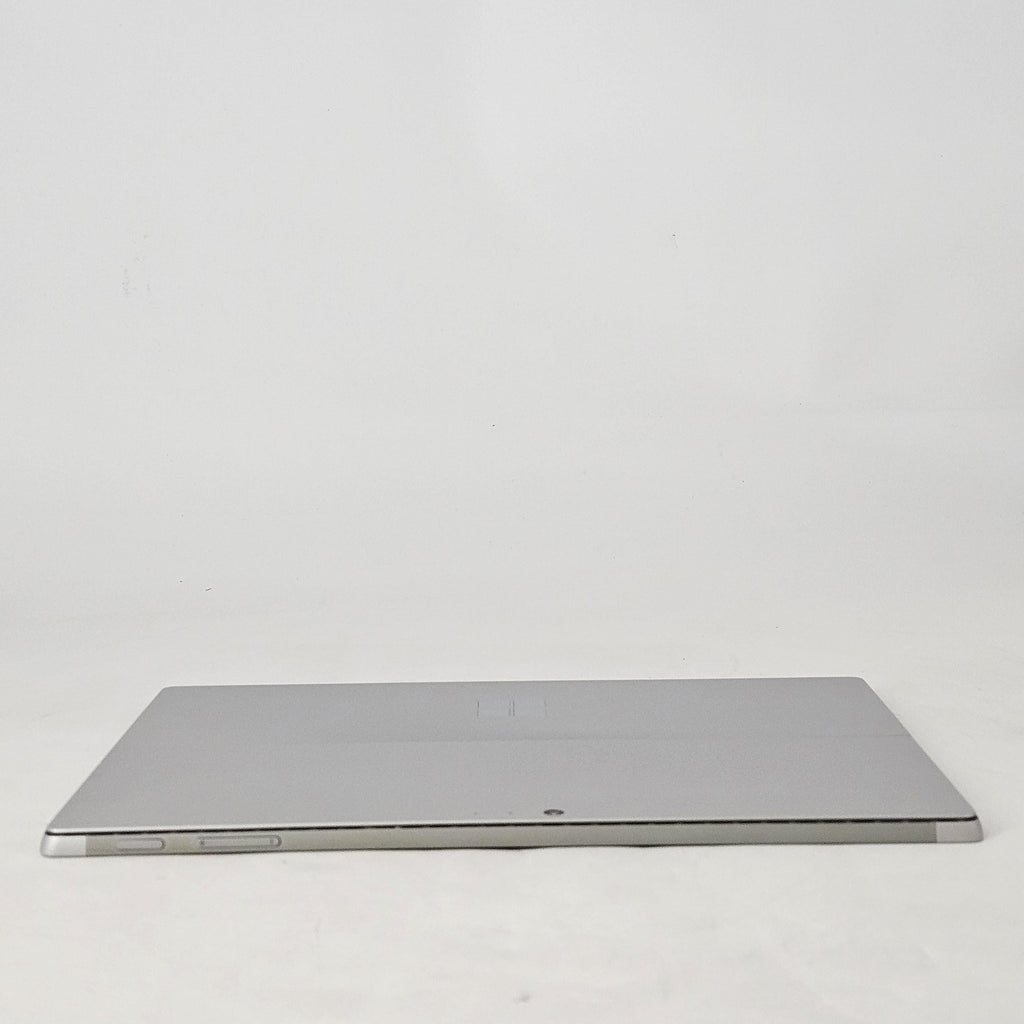 Microsoft Surface Pro 5 12.3 Silver WiFi 2.5 GHz Intel Core i7 7th Gen. 8GB RAM 256GB Solid State Drive