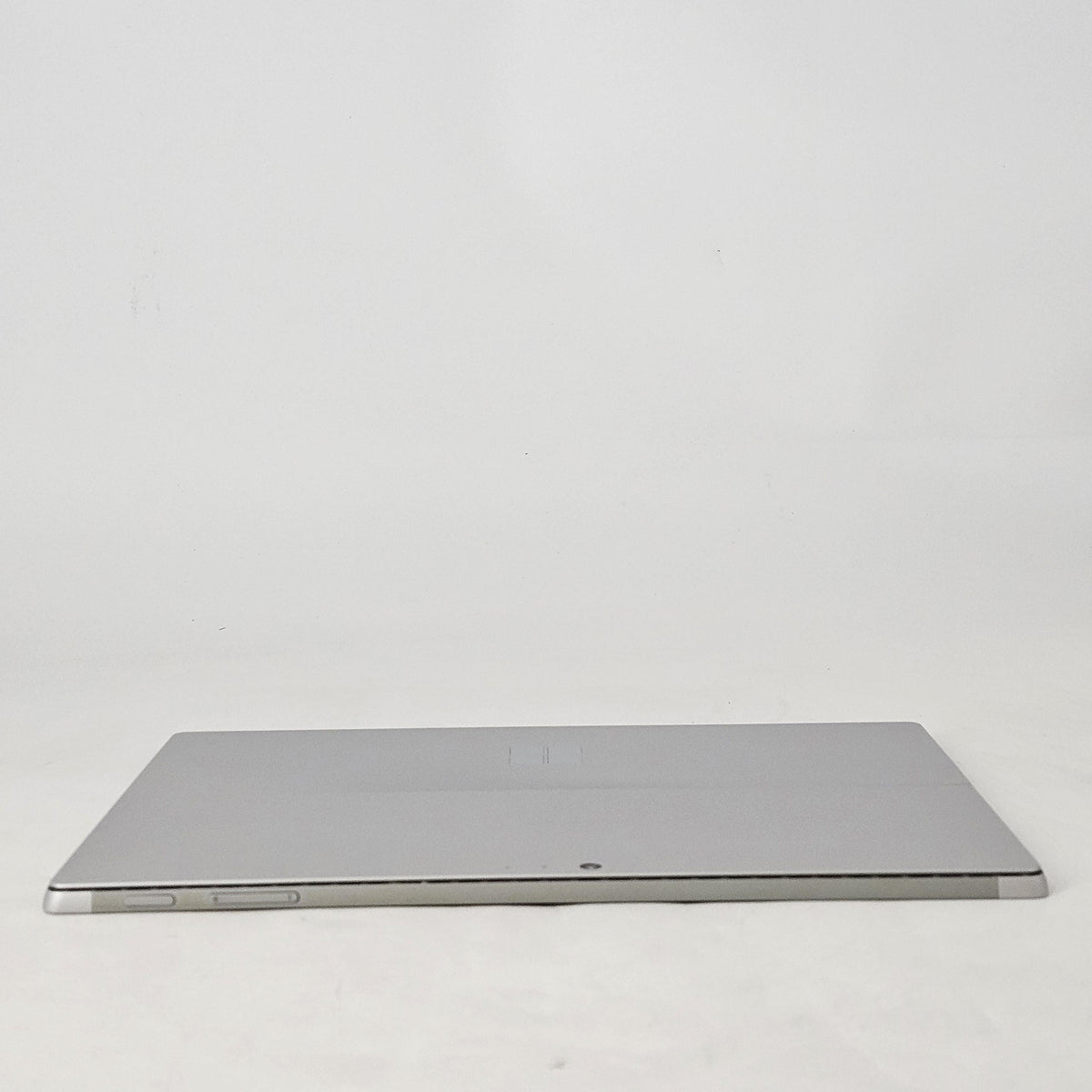 Microsoft Surface Pro 5 12.3 Silver WiFi 2.5 GHz Intel Core i7 7th Gen. 8GB RAM 256GB Solid State Drive