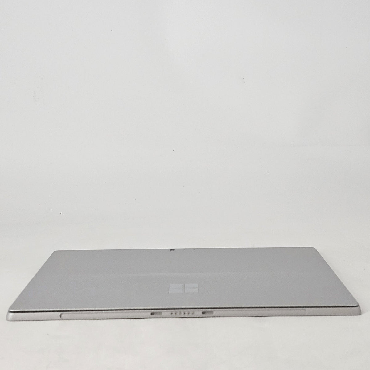Microsoft Surface Pro 5 12.3 Silver WiFi 2.5 GHz Intel Core i7 7th Gen. 8GB RAM 256GB Solid State Drive