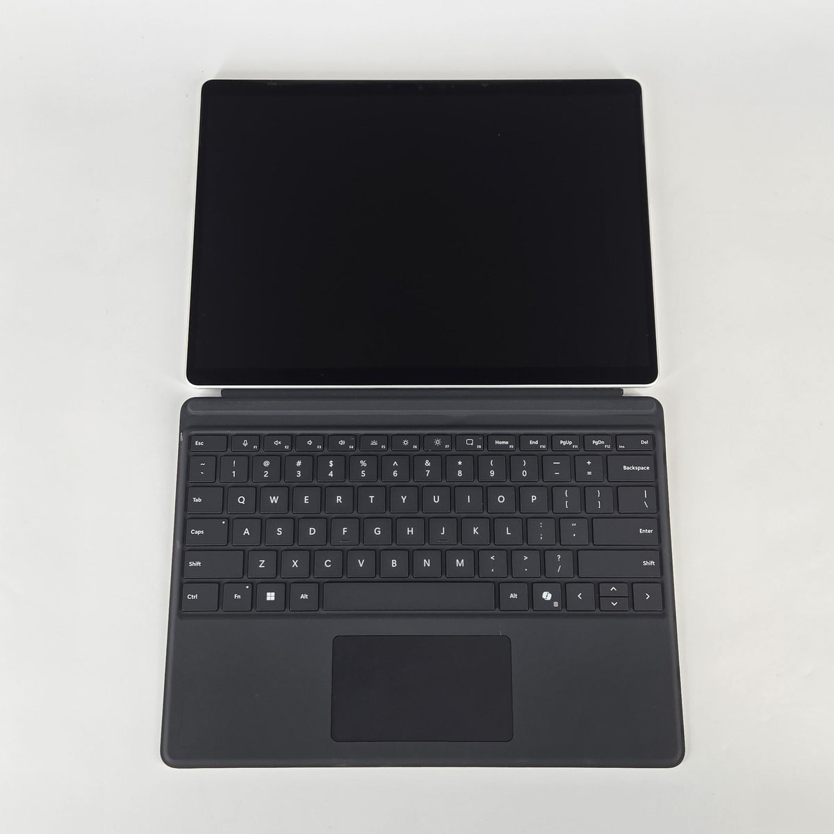 Surface Pro 9 13 Platinum WiFi 2.7 GHz Intel Core i7 12th Gen. 16GB RAM 256GB Solid State Drive