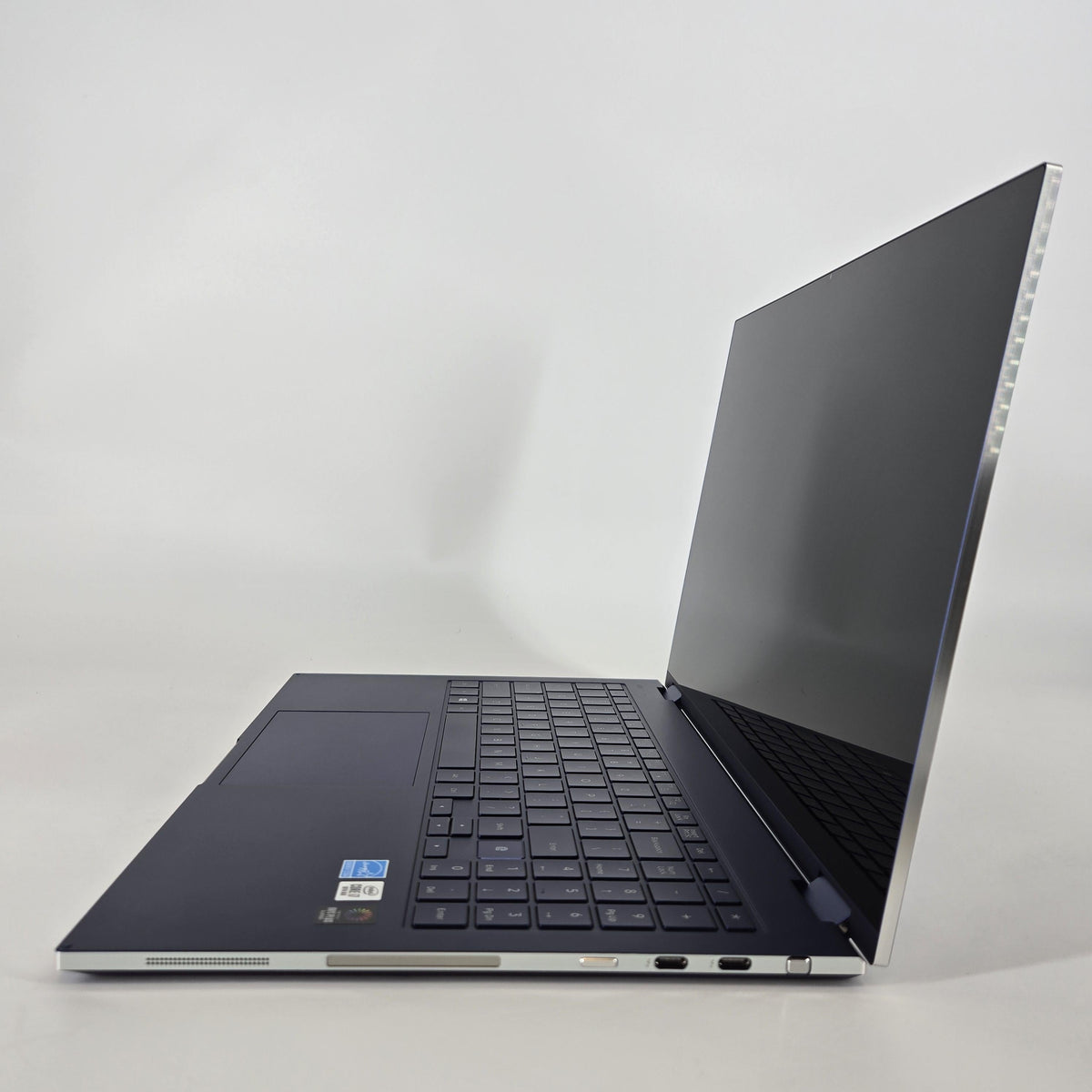 Galaxy Book Flex 15.6 Blue 1.3 GHz Intel Core i7 10th Gen. 12GB RAM 512GB Solid State Drive
