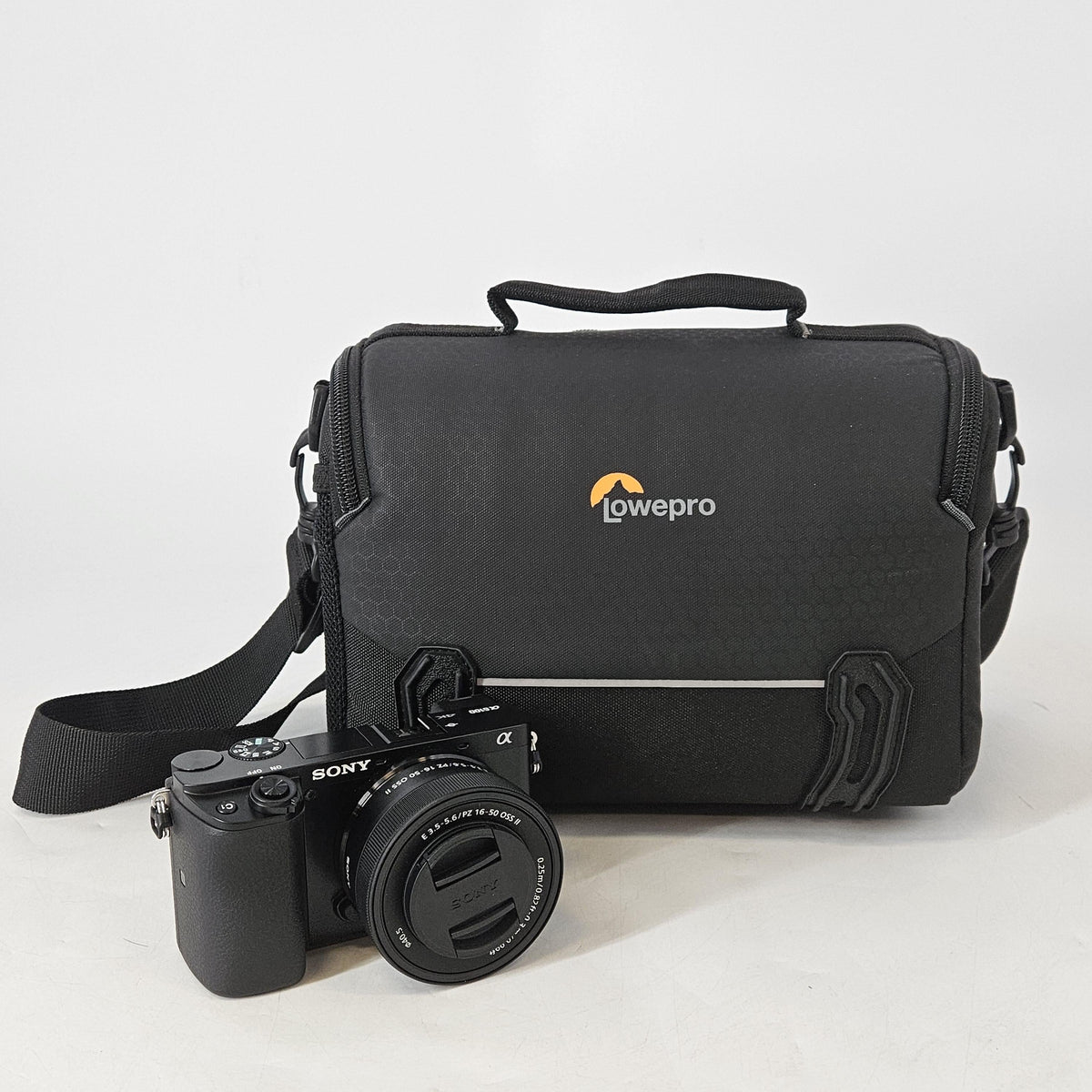 Sony Alpha 6100 24.2MP Black