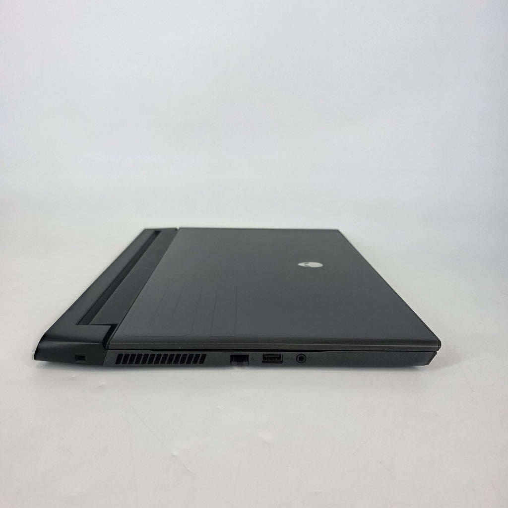 Dell Alienware m15 R4 Black 2.2 GHz Intel Core i7 10th Gen. 16GB RAM 1TB Solid State Drive 1TB Solid State Drive NVIDIA GeForce RTX 3070 8 GB
