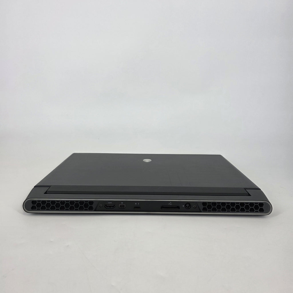 Dell Alienware m15 R4 Black 2.2 GHz Intel Core i7 10th Gen. 16GB RAM 1TB Solid State Drive 1TB Solid State Drive NVIDIA GeForce RTX 3070 8 GB