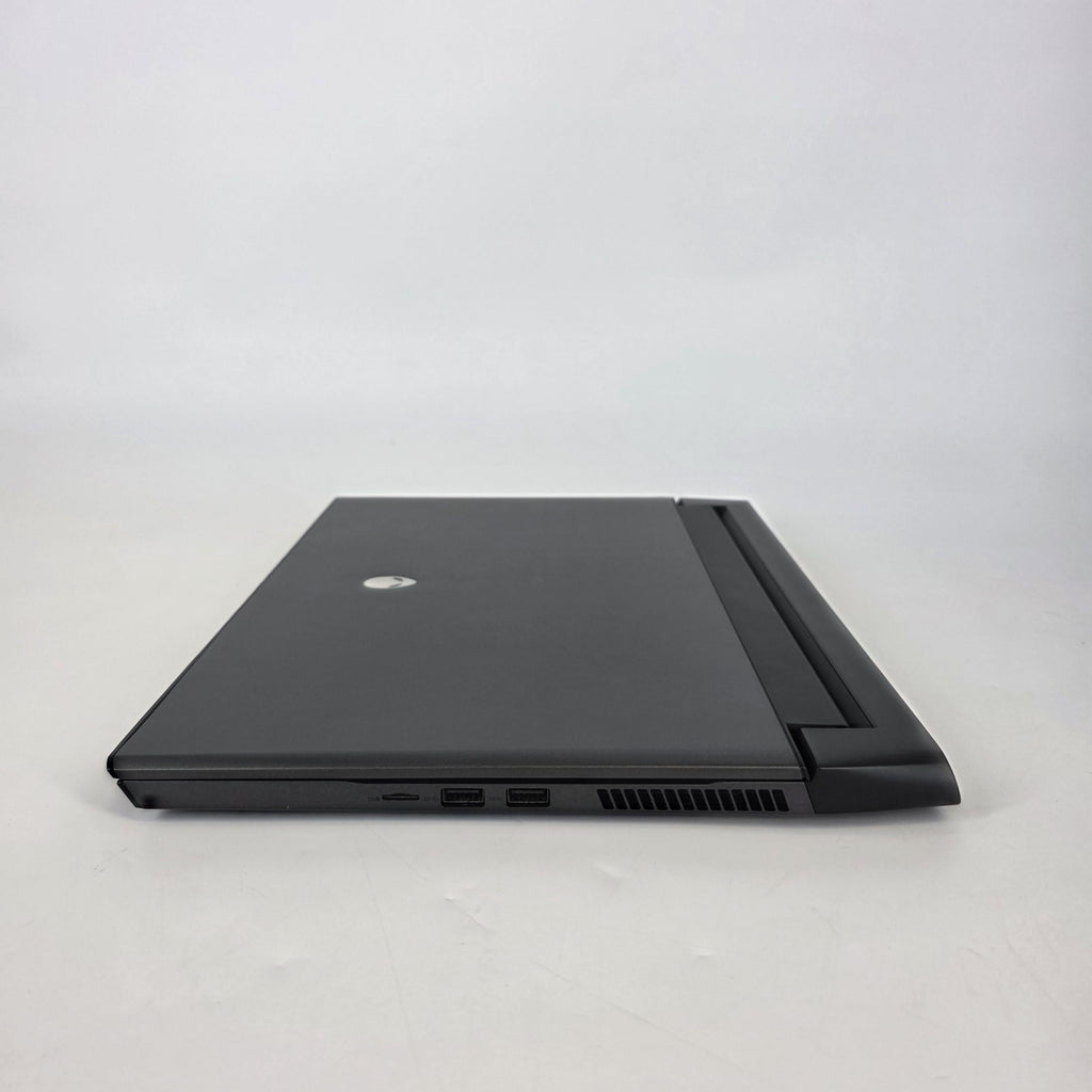 Dell Alienware m15 R4 Black 2.2 GHz Intel Core i7 10th Gen. 16GB RAM 1TB Solid State Drive 1TB Solid State Drive NVIDIA GeForce RTX 3070 8 GB