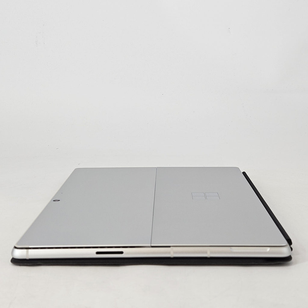 Microsoft Surface Pro 10 13 Silver Unlocked 2.1 GHz Intel Core Ultra 7 32GB RAM 512GB Solid State Drive