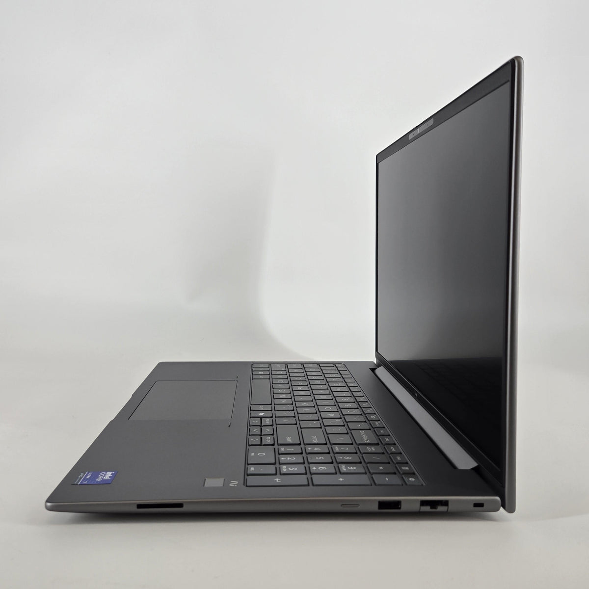 HP ZBook X G1i 16 Meteor Silver 2.2 GHz Intel Core Ultra 7 Series 2 64GB RAM 1TB Solid State Drive NVIDIA RTX PRO 2000 Blackwell 8 GB