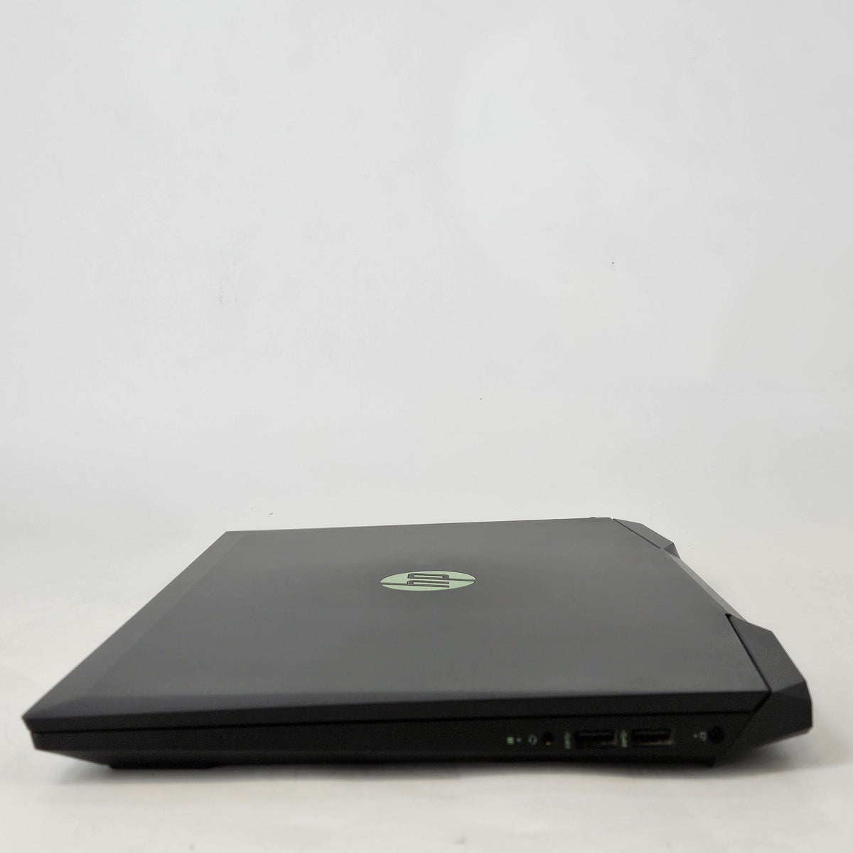 HP Pavilion Gaming 15.6 Black 2.5 GHz Intel Core i5 10th Gen. 24GB RAM 256GB Solid State Drive NVIDIA GeForce GTX 1650 4 GB