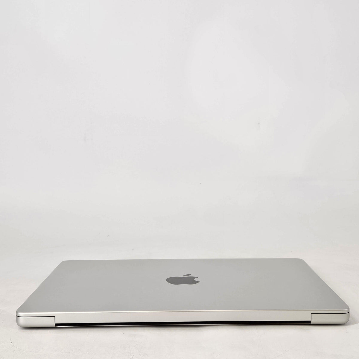 Apple MacBook Pro 14 2024 Silver M4 10-Core CPU 32GB Unified Memory 1TB Solid State Drive 10-Core GPU