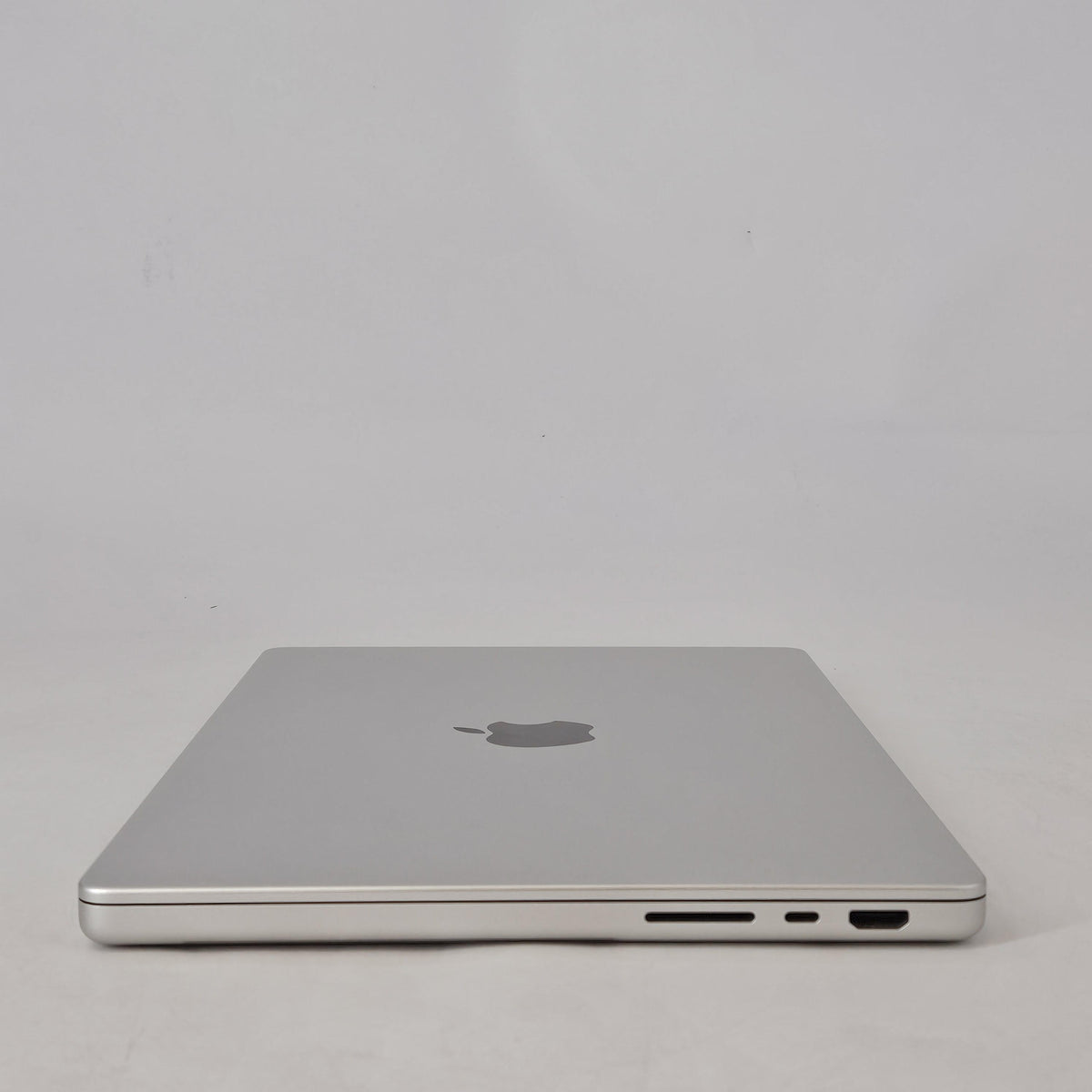 Apple MacBook Pro 14 2024 Silver M4 10-Core CPU 32GB Unified Memory 1TB Solid State Drive 10-Core GPU