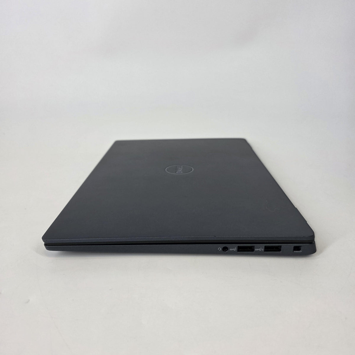 Dell Latitude 7440 14 Blue 1.7 GHz Intel Core i7 13th Gen. 16GB RAM 512GB Solid State Drive