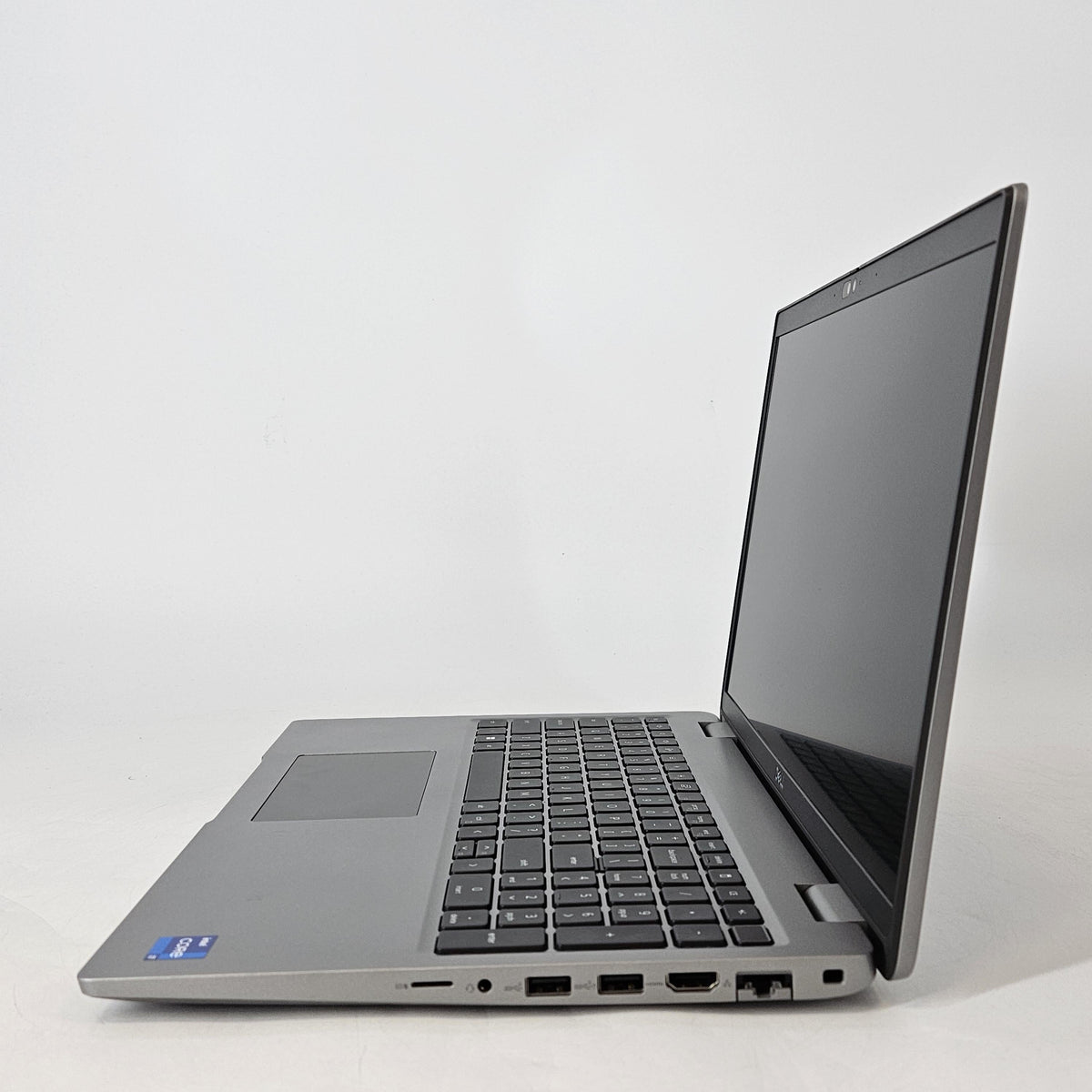 Dell Latitude 5540 15.6 Silver 1.7 GHz Intel Core i7 13th Gen. 16GB RAM 512GB Solid State Drive