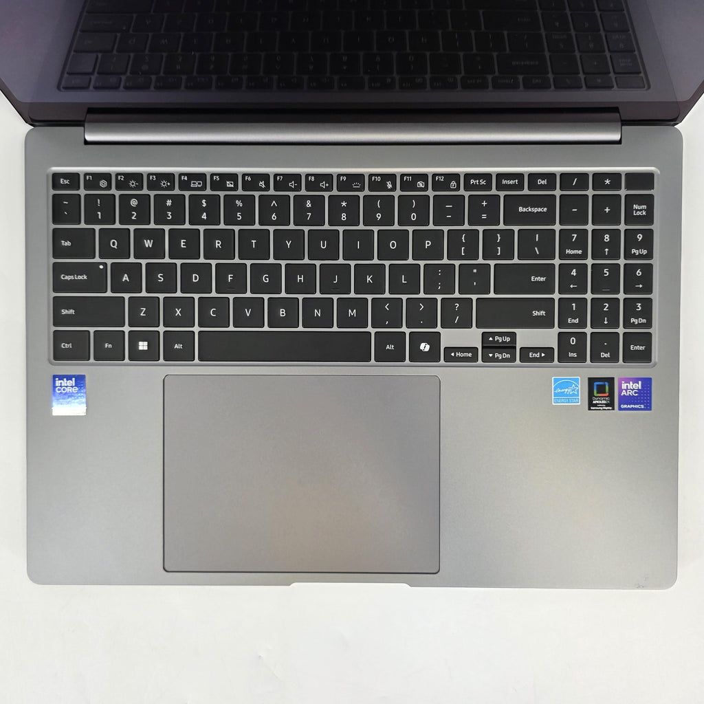 Samsung Galaxy Book5 Pro 16 Gray 2.2 GHz Intel Core Ultra 7 Series 2 16GB RAM 1TB Solid State Drive