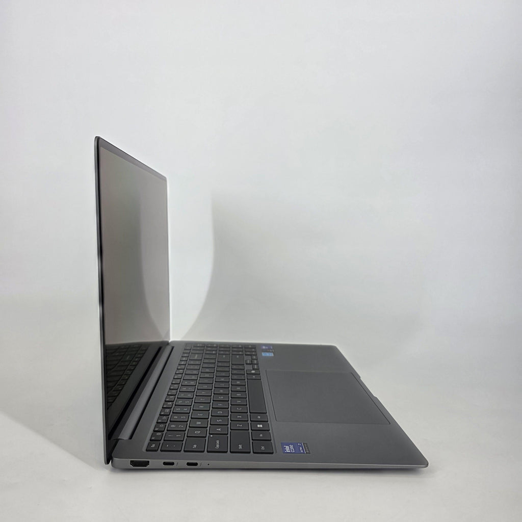 Samsung Galaxy Book5 Pro 16 Gray 2.2 GHz Intel Core Ultra 7 Series 2 16GB RAM 1TB Solid State Drive