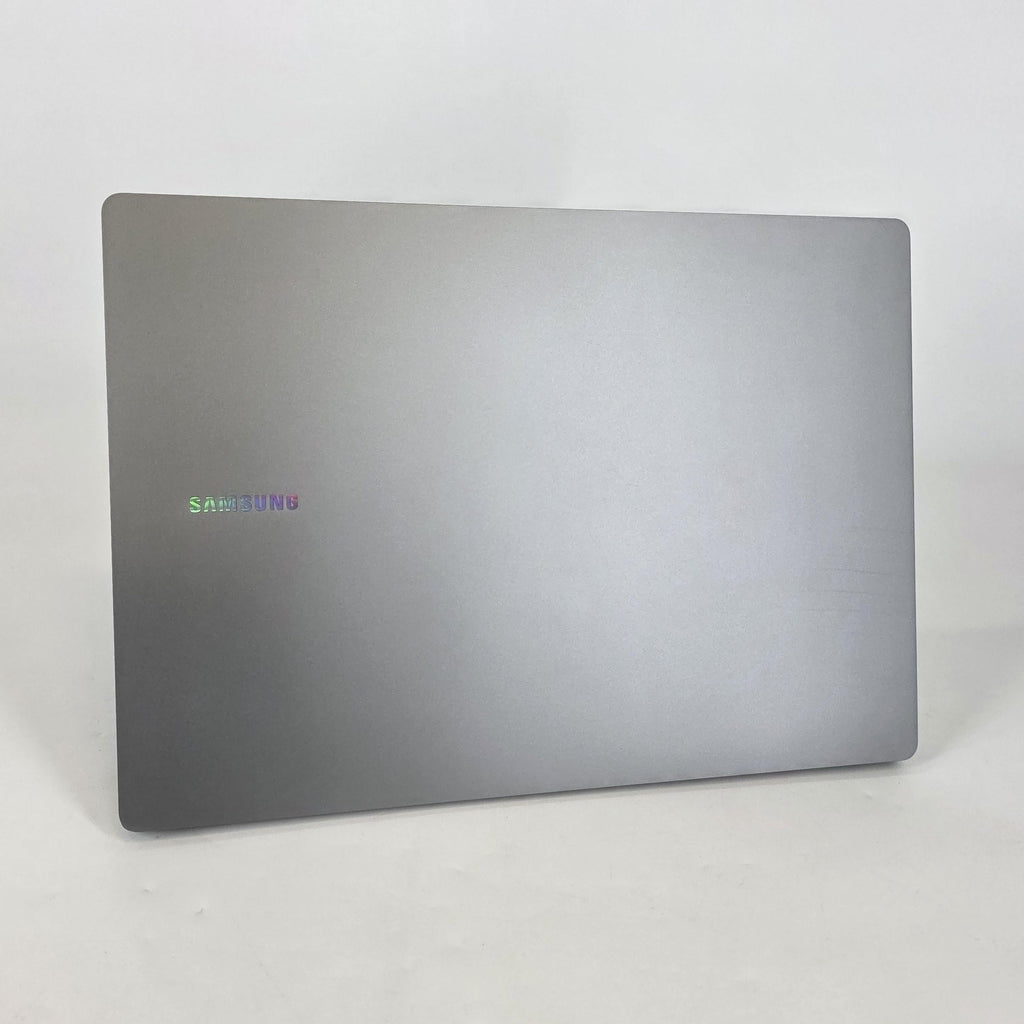 Samsung Galaxy Book5 Pro 16 Gray 2.2 GHz Intel Core Ultra 7 Series 2 16GB RAM 1TB Solid State Drive