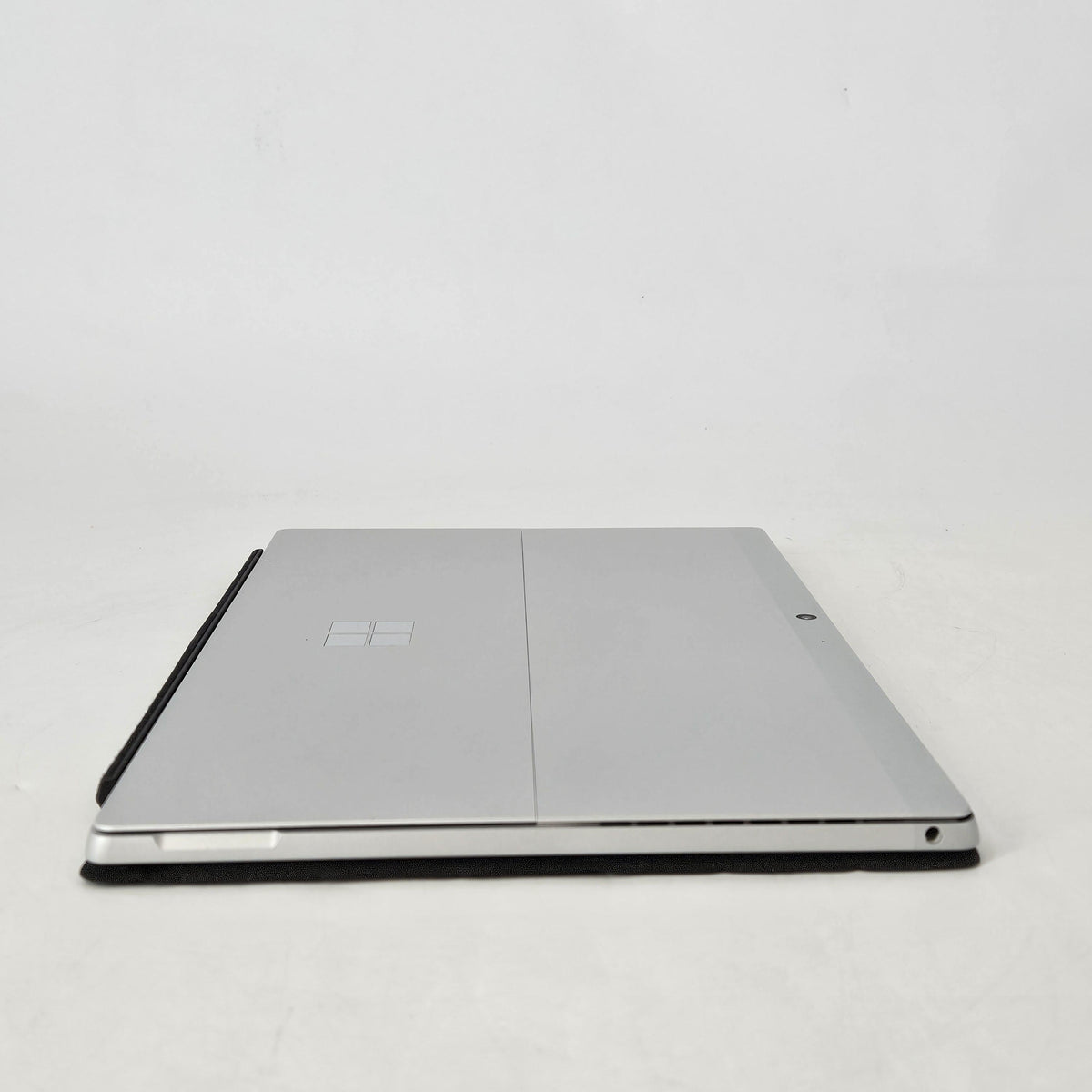 Surface Pro 7 Plus 12.3 Silver Unlocked 2.4 GHz Intel Core i5 11th Gen. 16GB RAM 256GB Solid State Drive