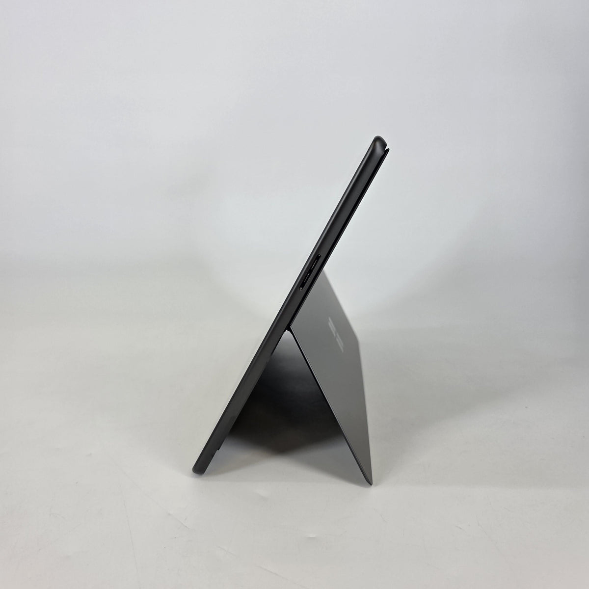 Surface Pro 11 13 Black WiFi 3.4 GHz Qualcomm Snapdragon X Elite 16GB RAM 1TB Solid State Drive