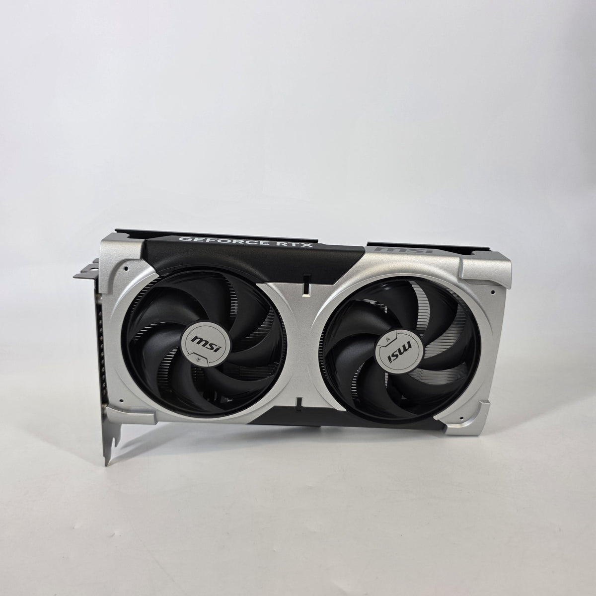 NVIDIA GeForce RTX 5060 Ti 16GB RAM
