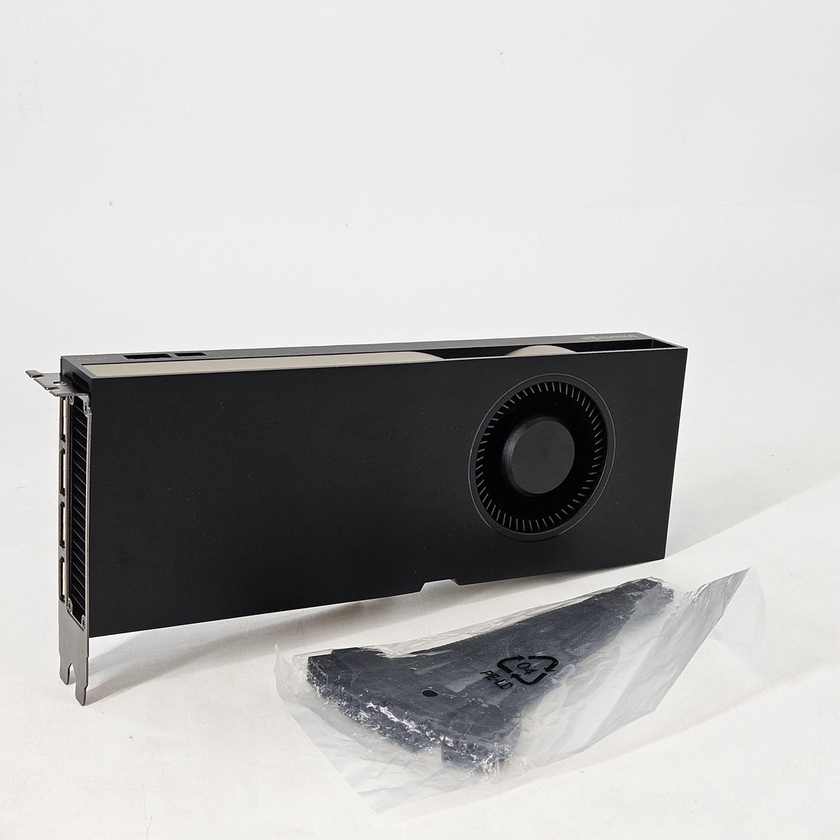 NVIDIA Quadro RTX 4500 Ada 24GB RAM