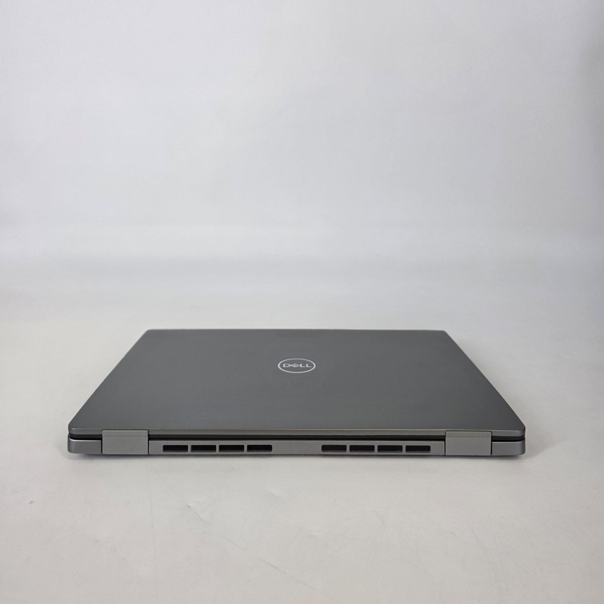 Dell Latitude 7340 13.3 Gray 1.6 GHz Intel Core i5 13th Gen. 16GB RAM 256GB Solid State Drive