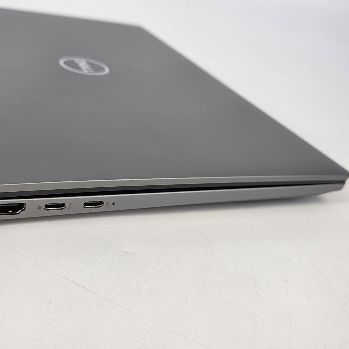 Dell Latitude 7340 13.3 Gray 1.6 GHz Intel Core i5 13th Gen. 16GB RAM 256GB Solid State Drive