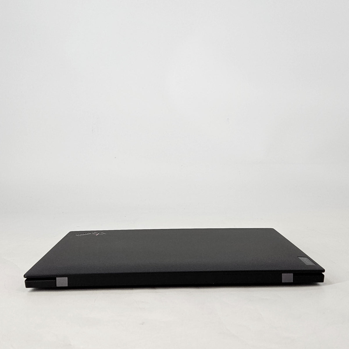 Lenovo ThinkPad X1 Carbon Gen 11 14 Gray 1.8 GHz Intel Core i7 13th Gen. 32GB RAM 256GB Solid State Drive