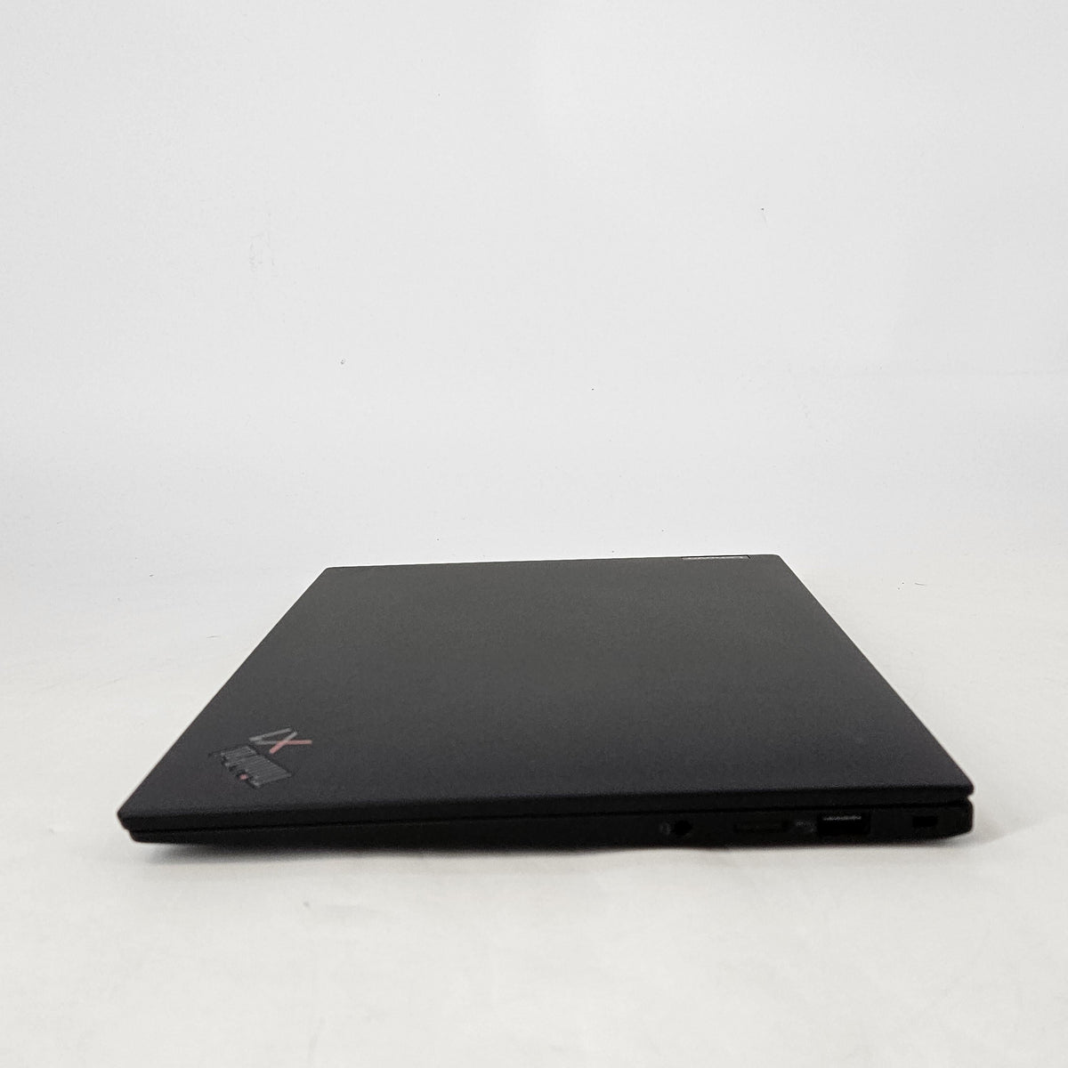 Lenovo ThinkPad X1 Carbon Gen 11 14 Gray 1.8 GHz Intel Core i7 13th Gen. 32GB RAM 256GB Solid State Drive