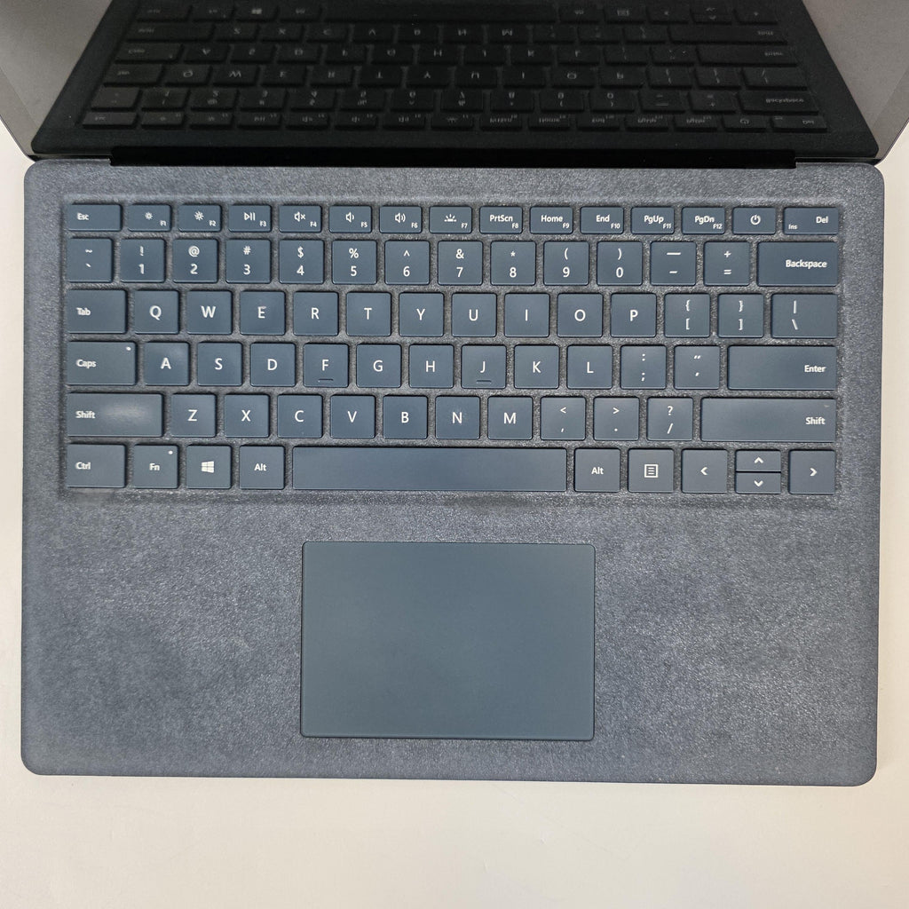 Microsoft Surface Laptop 1 13.5 Blue 2.5 GHz Intel Core i7 7th Gen. 8GB RAM 256GB Solid State Drive