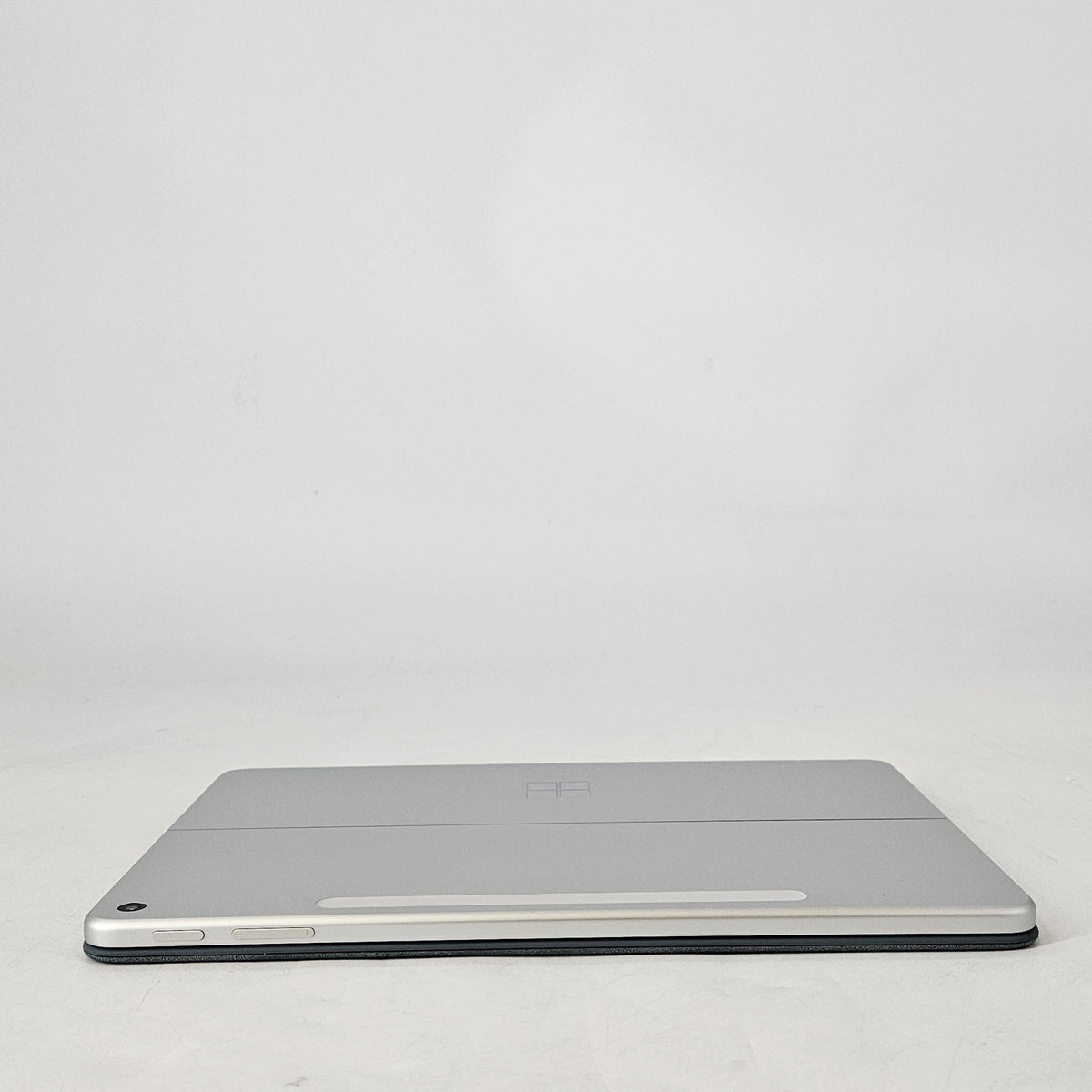 Surface Pro 12 Silver WiFi 3.3 GHz Qualcomm Snapdragon X Plus 16GB RAM 256GB UniversalFlashStorage