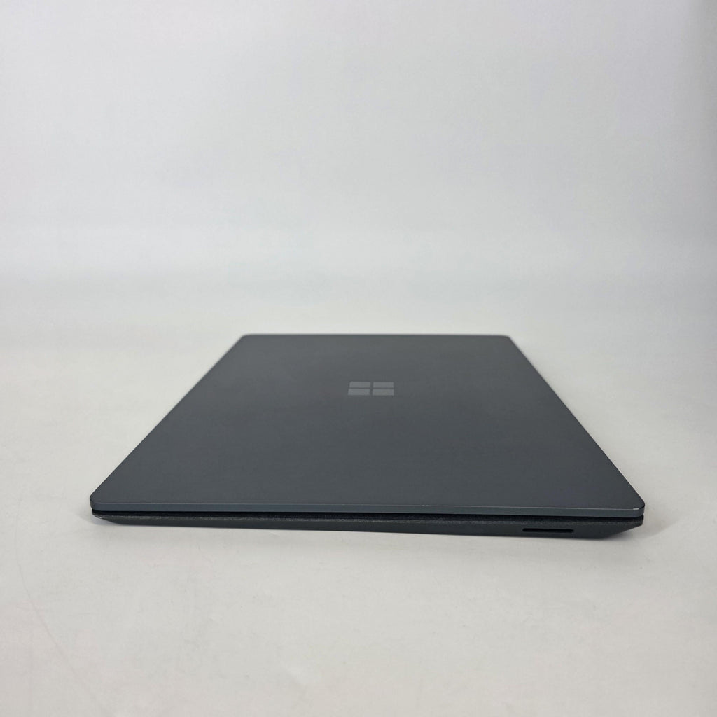 Microsoft Surface Laptop 1 13.5 Blue 2.5 GHz Intel Core i7 7th Gen. 8GB RAM 256GB Solid State Drive