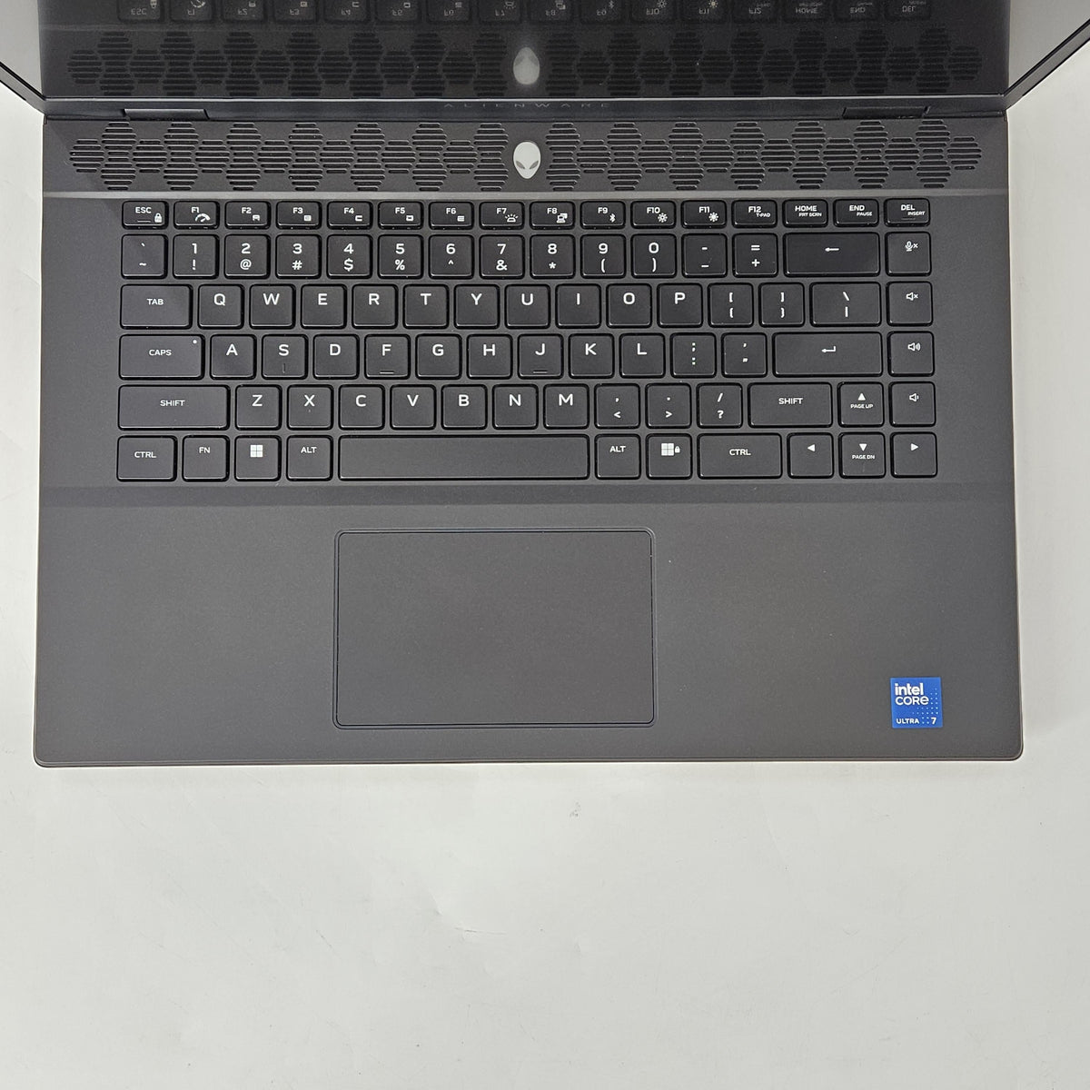 Dell Alienware M16 R2 Black 1.4 GHz Intel Core Ultra 7 16GB RAM 1TB Solid State Drive NVIDIA GeForce RTX 4070 8 GB
