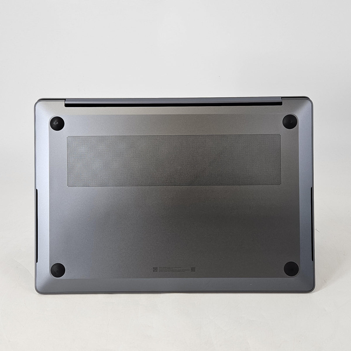 Galaxy Book6 Ultra 16 Gray 1.9 GHz Intel Core Ultra 7 Series 3 32GB RAM 1TB Solid State Drive NVIDIA GeForce RTX 5060 8 GB