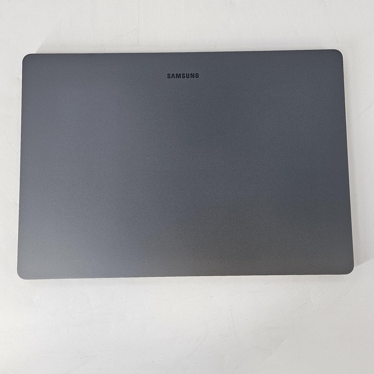 Galaxy Book6 Ultra 16 Gray 1.9 GHz Intel Core Ultra 7 Series 3 32GB RAM 1TB Solid State Drive NVIDIA GeForce RTX 5060 8 GB