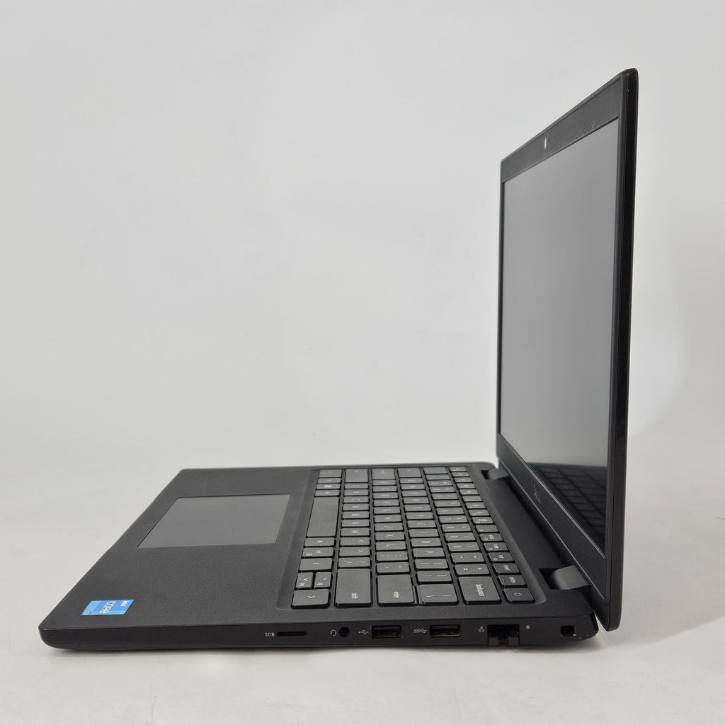 Dell Latitude 3420 14 Black 3.0 GHz Intel Core i3 11th Gen. 8GB RAM 256GB Solid State Drive