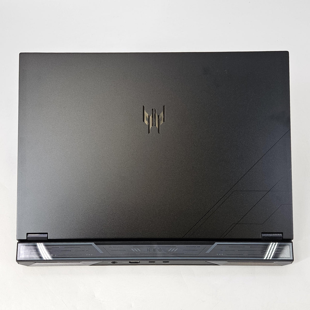 Acer Predator Helios Neo 18 AI 16 Blue 2.7 GHz Intel Core Ultra 9 Series 2 32GB RAM 1TB Solid State Drive 1TB Solid State Drive NVIDIA GeForce RTX 5070 Ti 12 GB