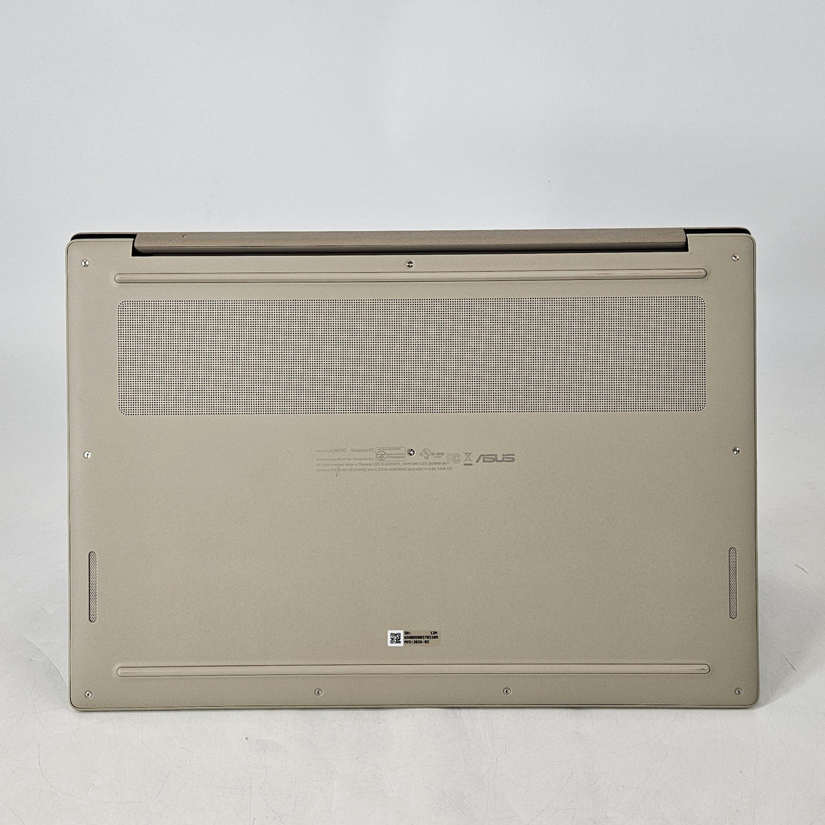 Asus Zenbook A 16 Zabriskie Beige 4.4 GHz Qualcomm Snapdragon X2 Elite Extreme 48GB RAM 1TB Solid State Drive