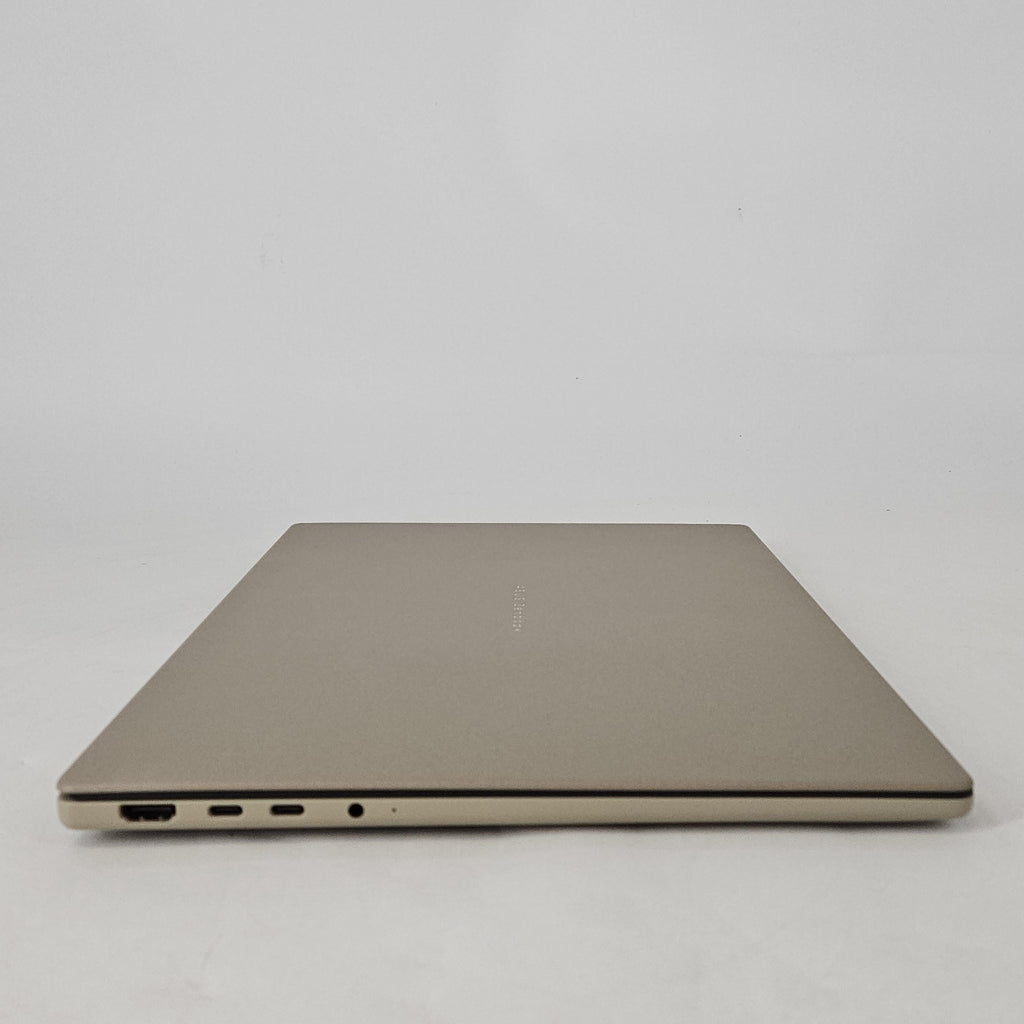 Asus Zenbook A 16 Zabriskie Beige 4.4 GHz Qualcomm Snapdragon X2 Elite Extreme 48GB RAM 1TB Solid State Drive