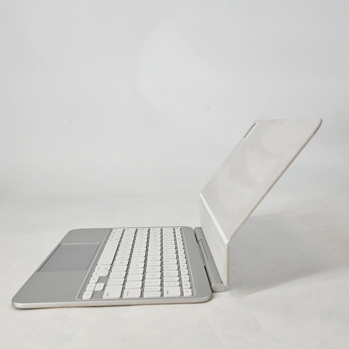Apple Magic Keyboard for iPad Pro 11in(M4) A2975 White