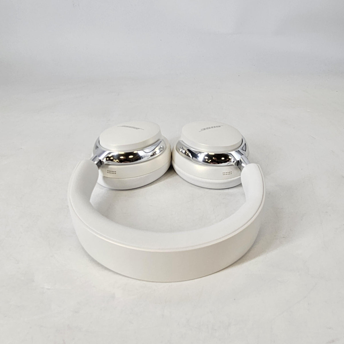 Bose QuietComfort Ultra Headphones White Smoke