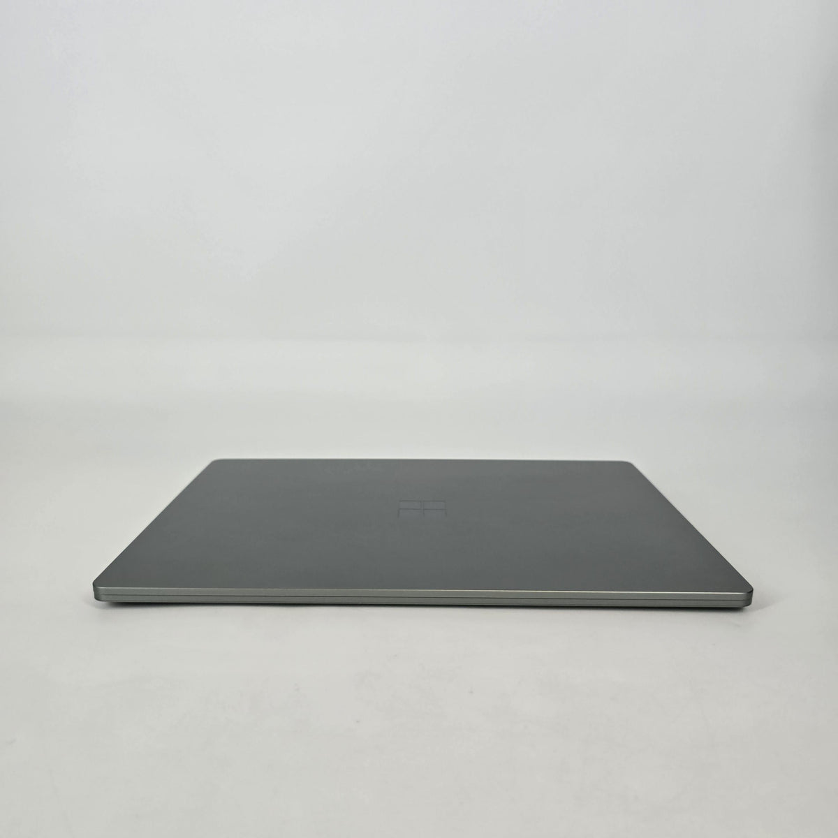 Microsoft Surface Laptop 5 13.5 Green 2.7 GHz Intel Core i7 12th Gen. 16GB RAM 512GB Solid State Drive