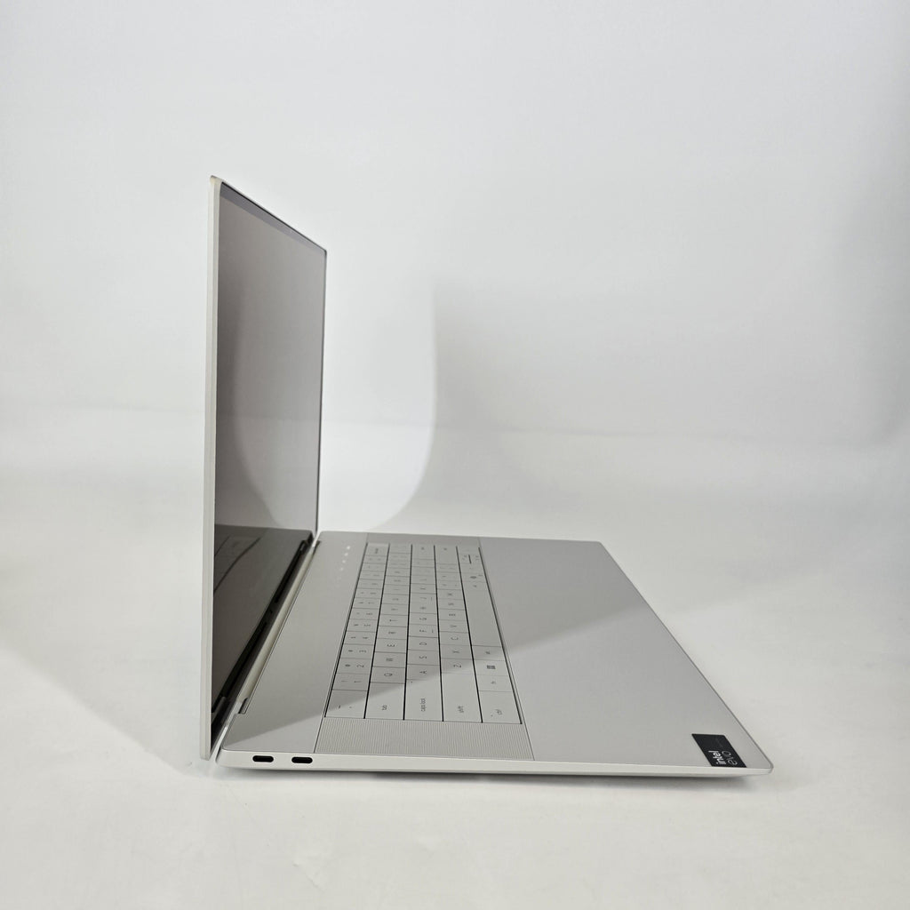 Dell XPS 16 9640 Platinum 2.5 GHz Intel Core Ultra 9 32GB RAM 1TB Solid State Drive NVIDIA GeForce RTX 4060 8 GB