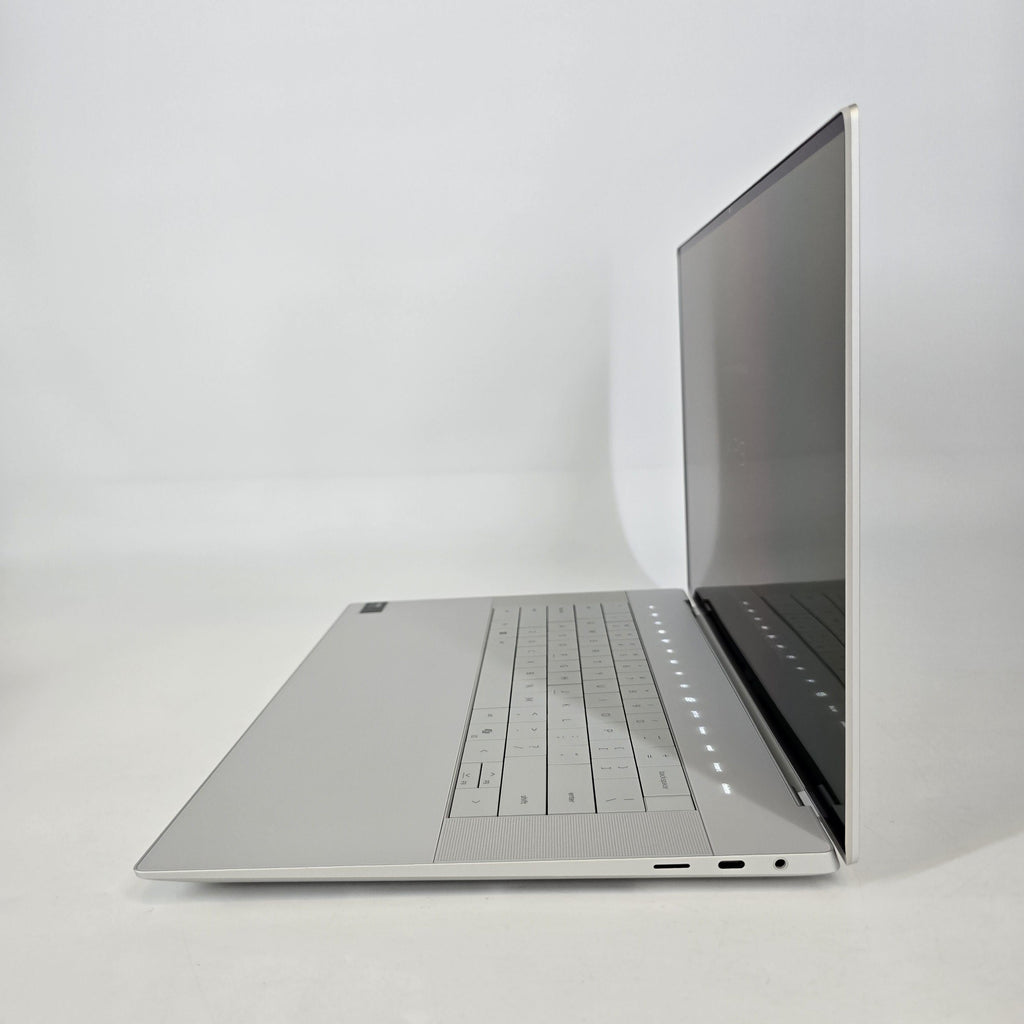Dell XPS 16 9640 Platinum 2.5 GHz Intel Core Ultra 9 32GB RAM 1TB Solid State Drive NVIDIA GeForce RTX 4060 8 GB
