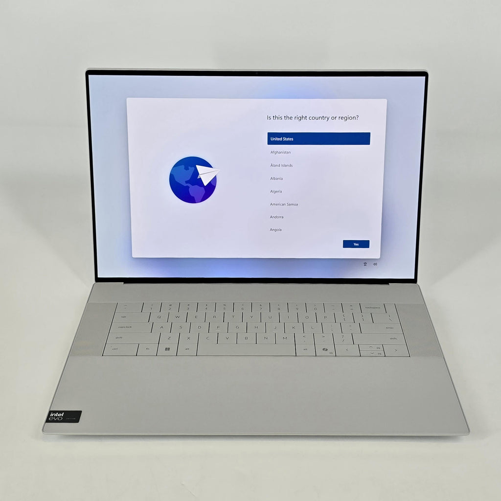 Dell XPS 16 9640 Platinum 2.5 GHz Intel Core Ultra 9 32GB RAM 1TB Solid State Drive NVIDIA GeForce RTX 4060 8 GB