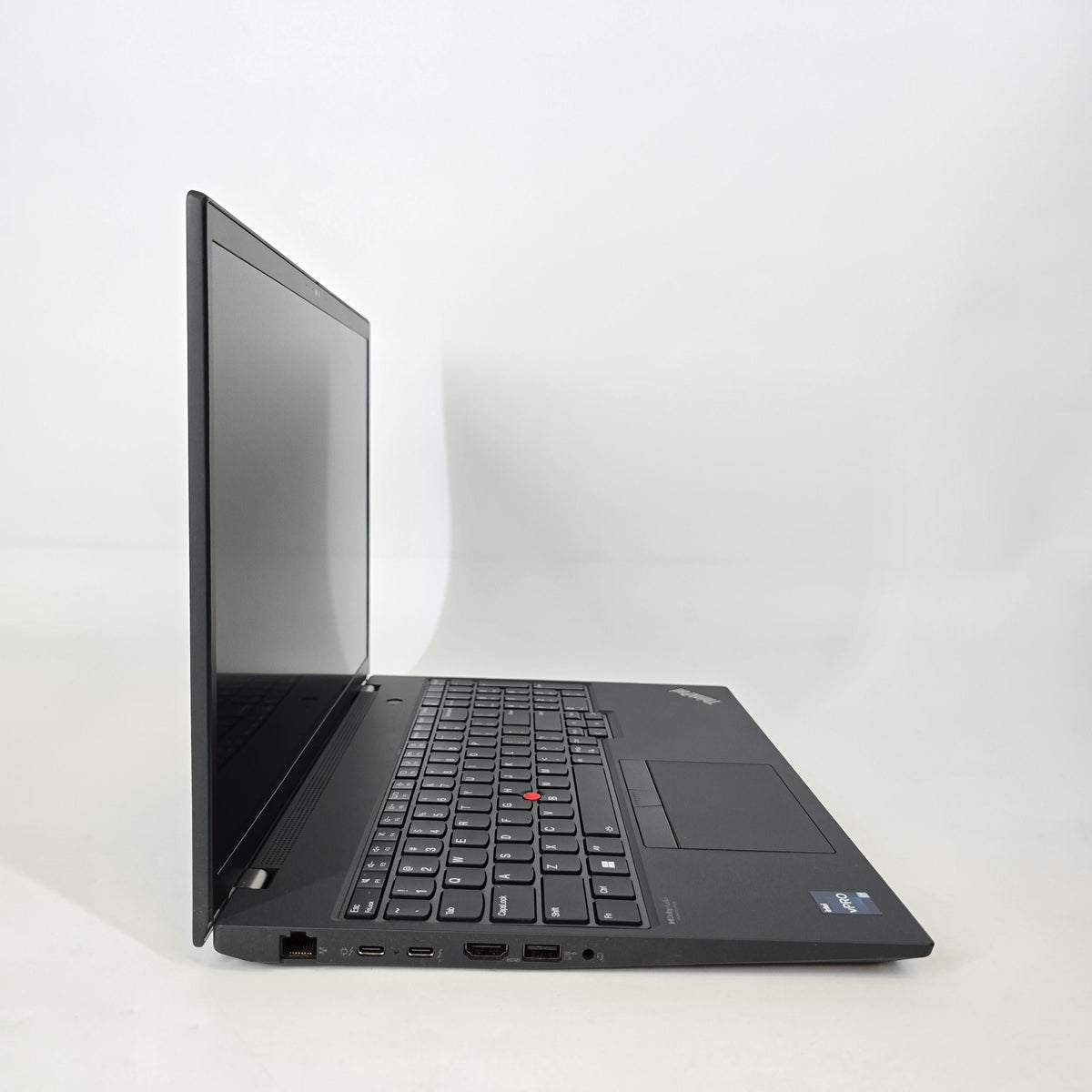 Lenovo ThinkPad T16 Gen 1 Gray 1.8 GHz Intel Core i7 12th Gen. 16GB RAM 1TB Solid State Drive
