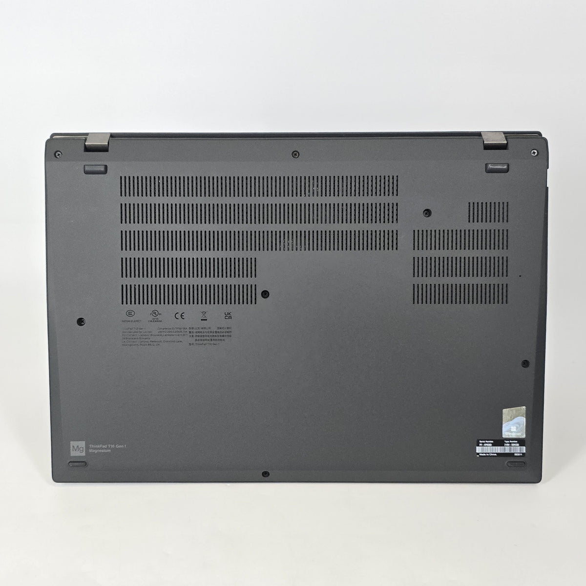 Lenovo ThinkPad T16 Gen 1 Gray 1.8 GHz Intel Core i7 12th Gen. 16GB RAM 1TB Solid State Drive