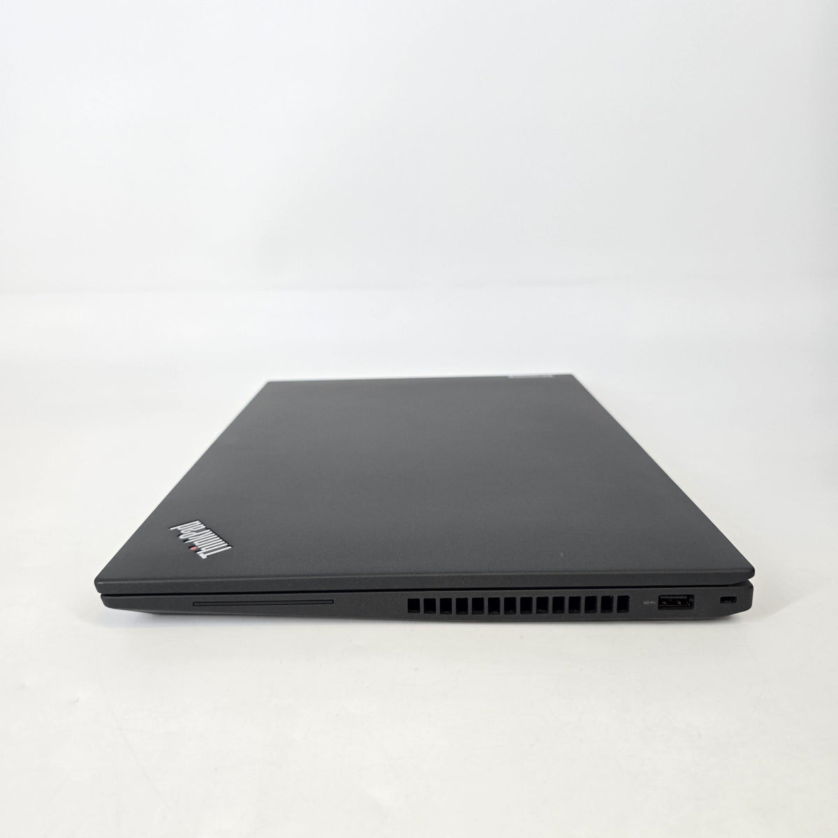 Lenovo ThinkPad T16 Gen 1 Gray 1.8 GHz Intel Core i7 12th Gen. 16GB RAM 1TB Solid State Drive